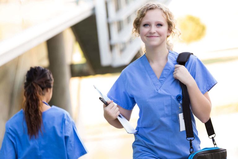 https://www.totalmed.com/ee/page-uploads/5-successful-tips-to-start-your-travel-nurse-assigments-768x512-1.jpg