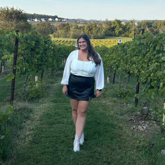 https://www.totalmed.com/ee/page-uploads/Meet_the_TotalMed_Team_Alaska_Hawaii_Recruiter_Mallorie.png