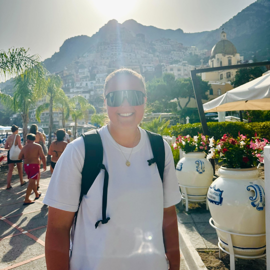 https://www.totalmed.com/ee/page-uploads/Meet_the_TotalMed_Team_Bailey_Schultz.png