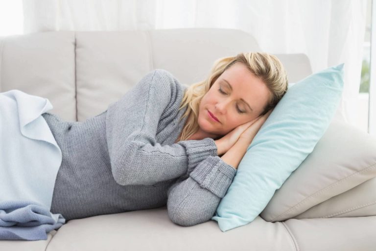 https://www.totalmed.com/ee/page-uploads/travel-nurse-life-hacks-how-to-adapt-to-the-night-shift-1-768x512-1.jpg